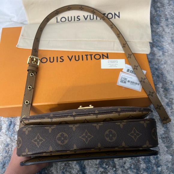 NWT Louis Vuitton Pochette Metis in Reverse Monogram (MADE IN FRANCE) DATE CODE - Picture 6 of 16